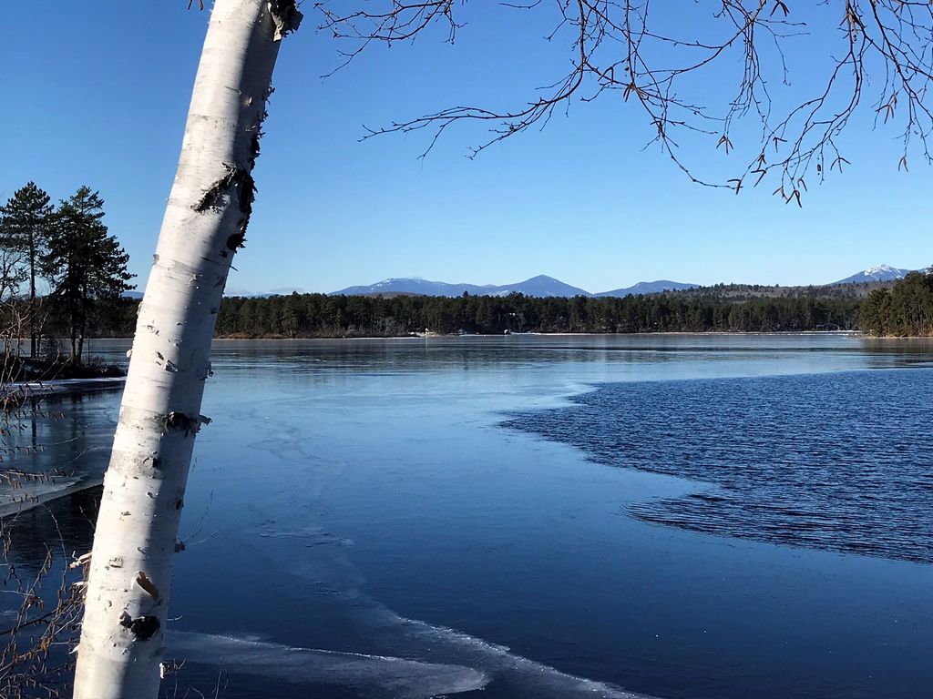 Waterfront Lake House on Ossipee Lake in Ossipee New Hampshire